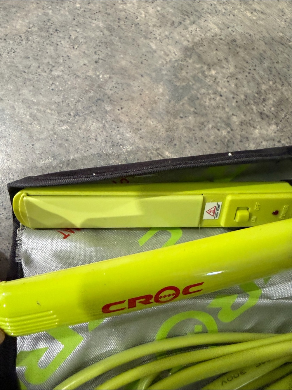 CROC Neon Green Flat Iron - Bright Yellow Hair Straightener